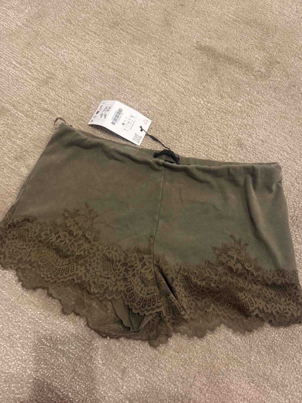 Zara Olive lace micro shorts - size large